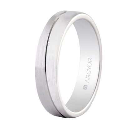 Alianza de boda de platino media caña de 4 mm