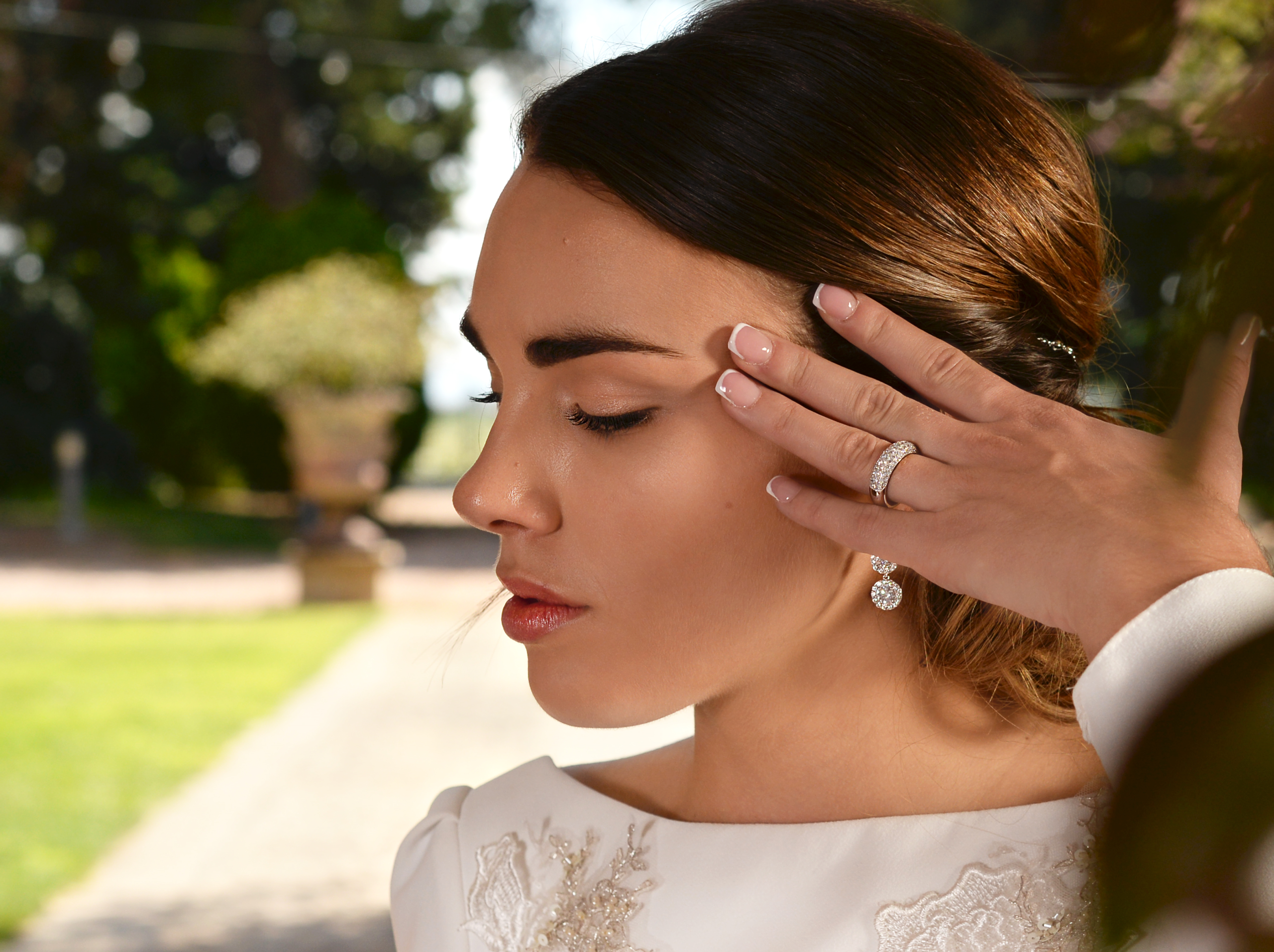 Pendientes cortos de novia en plata con circonita - Imagen 2
