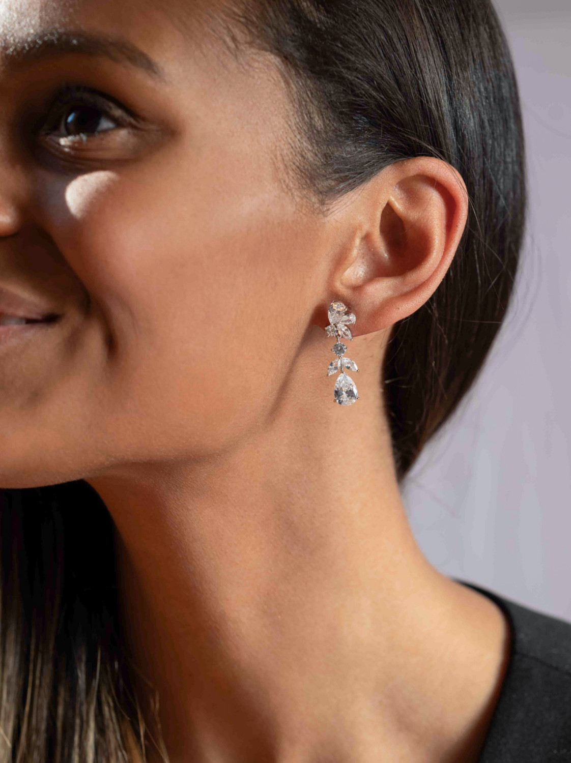 Pendientes largos de novia con pétalos y lágrima - Imagen 3